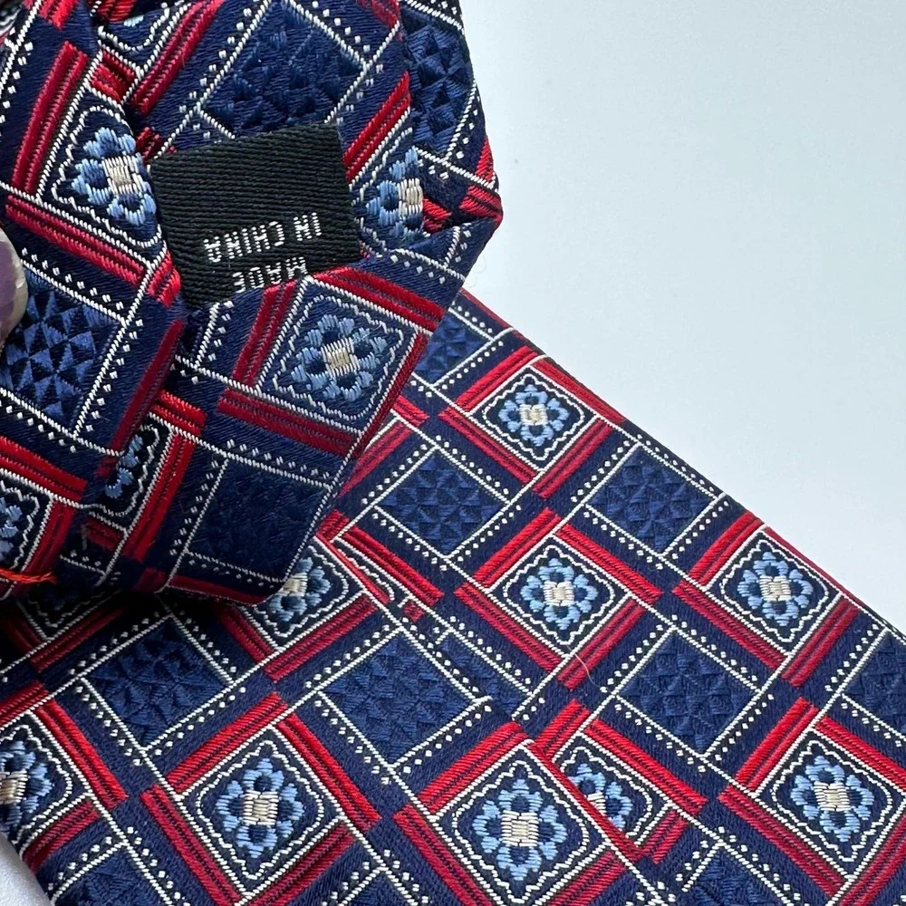 Jos A Bank Silk neck tie blue‎ and red square design 59.5